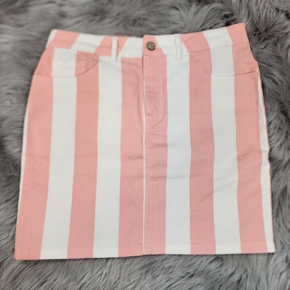 Motel Rocks Dresses & Skirts - Motel Rocks pink and white striped‎ denim jean mini skirt woman's size small